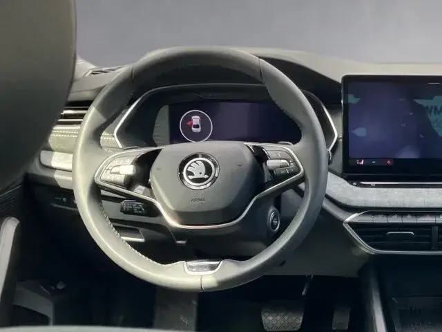 Skoda Octavia 2025 photo 2