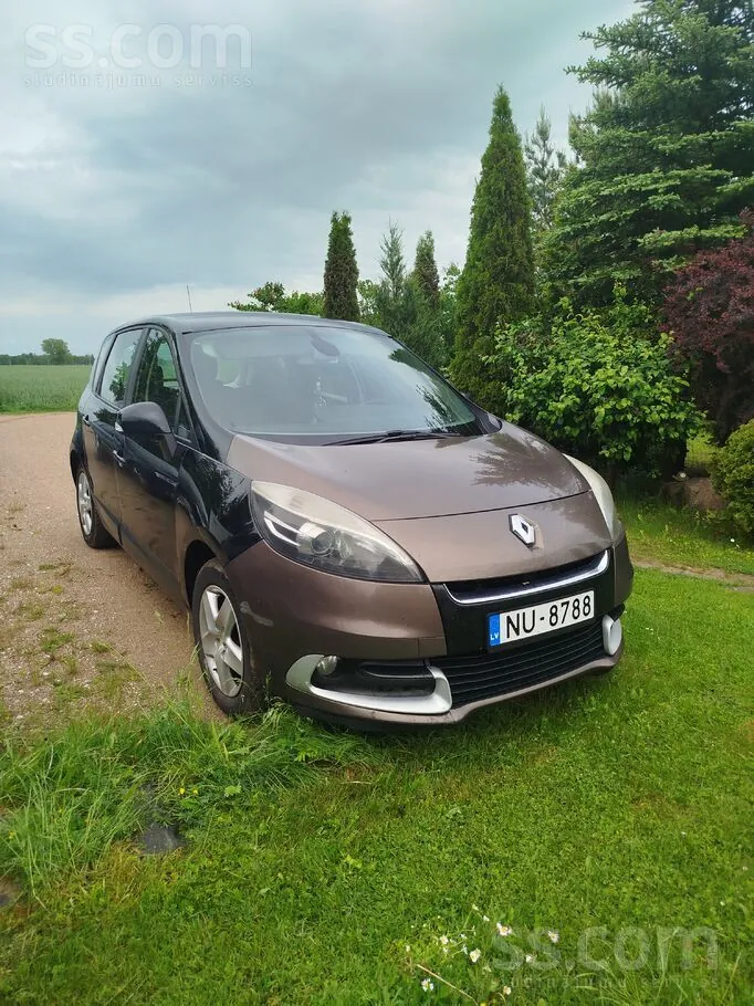 Renault Scenic 2013 photo 2