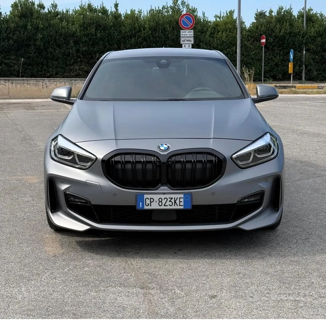 BMW 116D 2023 photo 3