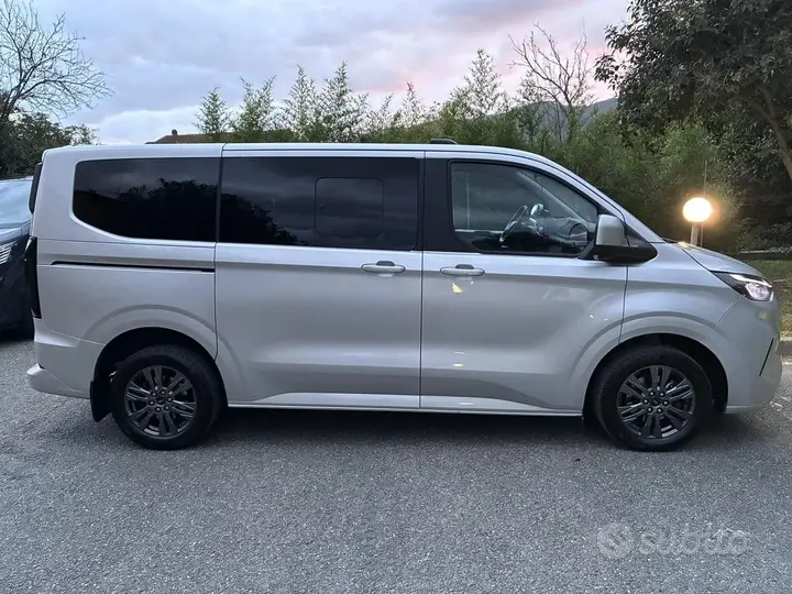 Ford Tourneo Custom