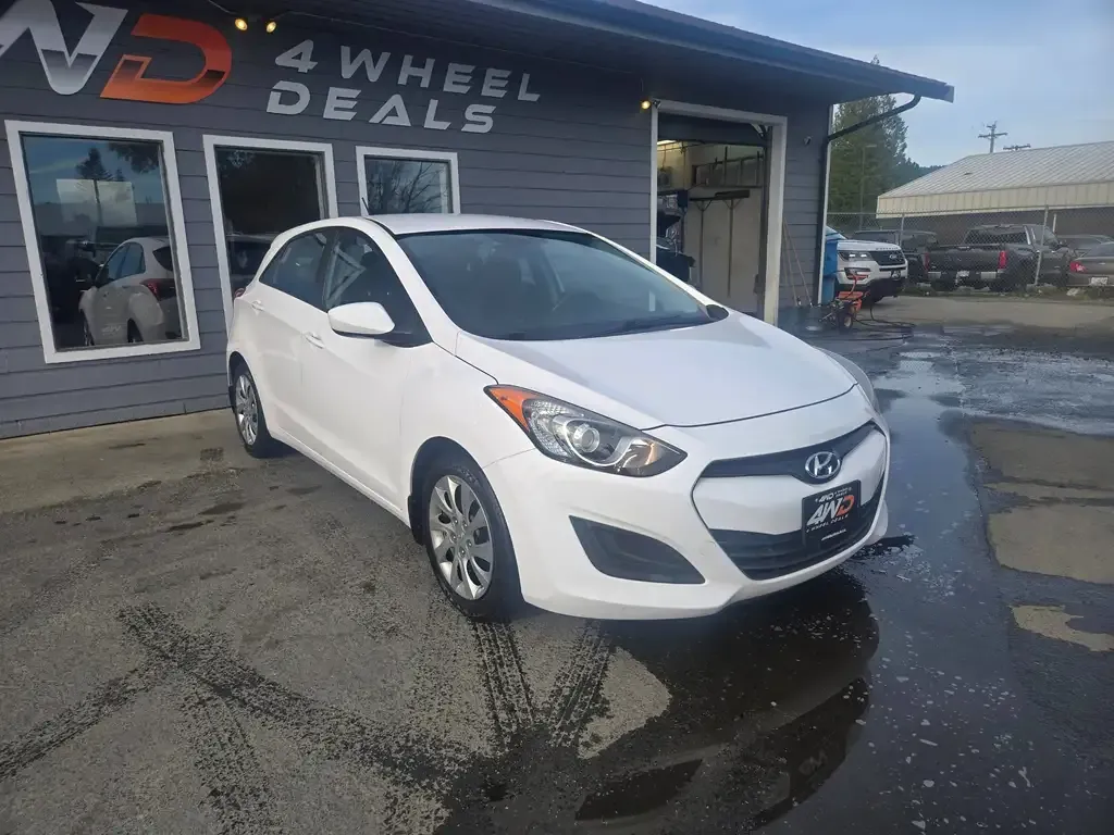 Hyundai Elantra 2015 photo 3