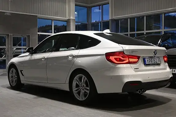 BMW 320D 2018 photo 3