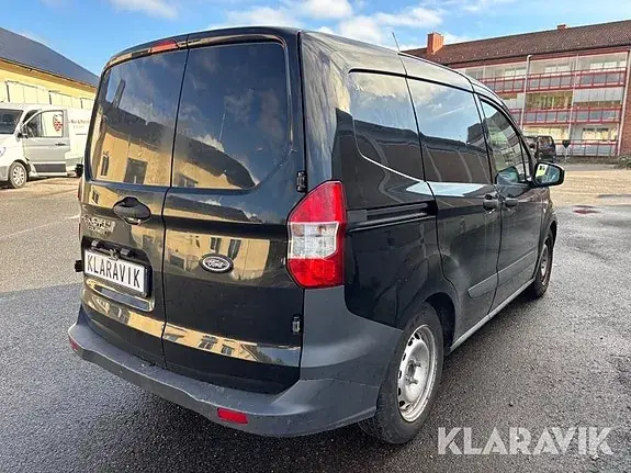 Ford Transit Courier 2016 photo 5