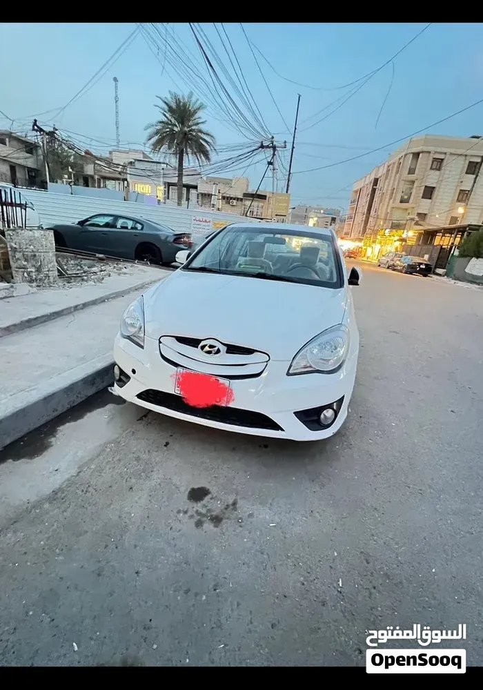 Hyundai Elantra 2010 photo 3