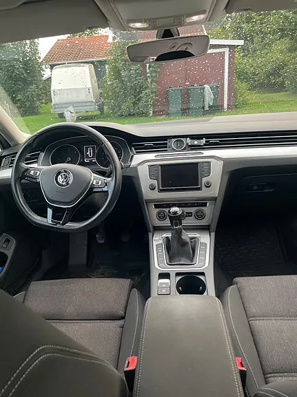 Volkswagen Passat 2016 photo 2