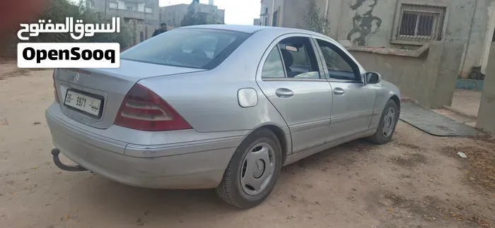 Mercedes-Benz C-Class 2004 photo 4