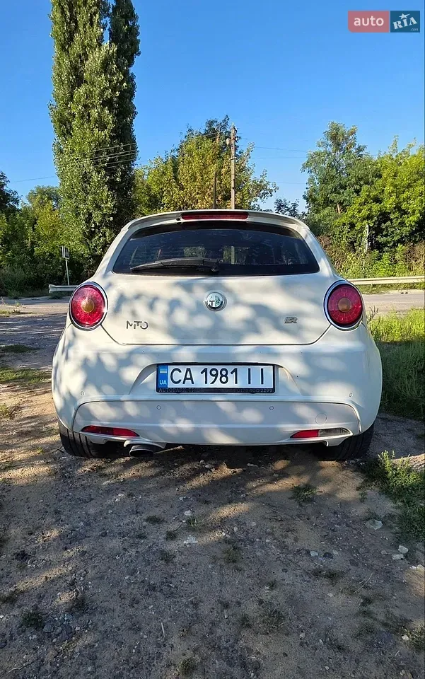 Alfa Romeo Mito 2010 photo 5