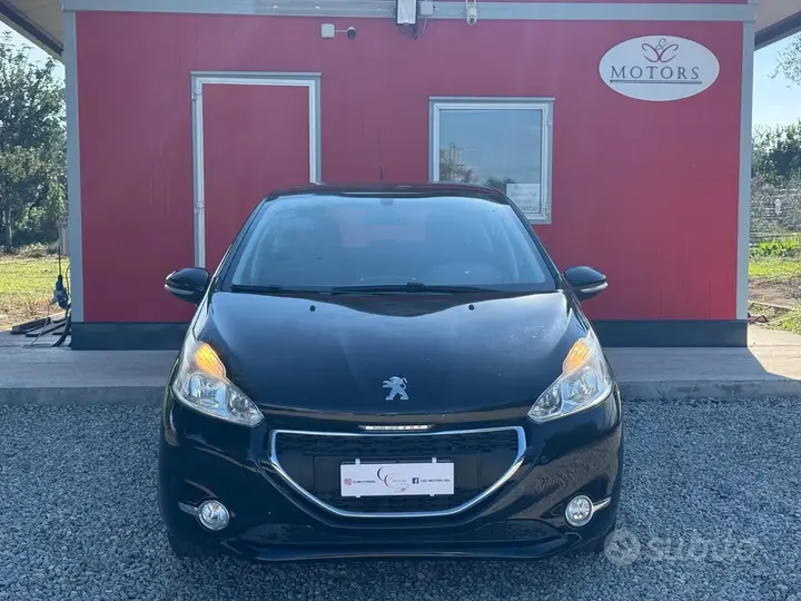 Peugeot 208 2014 photo 3