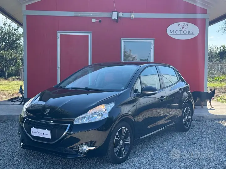 Peugeot 208 2014 photo 4