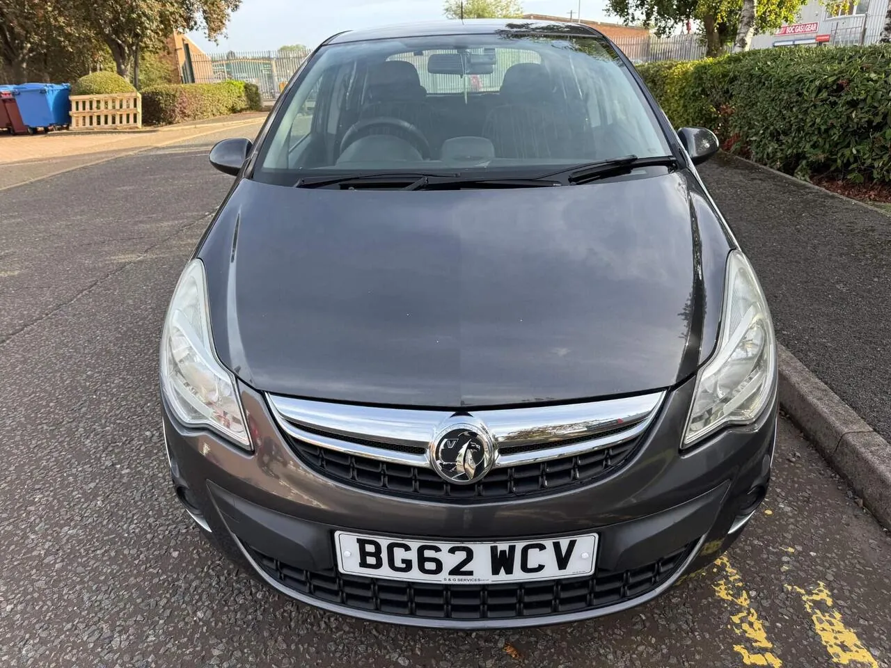 Vauxhall Corsa 2012 photo 2