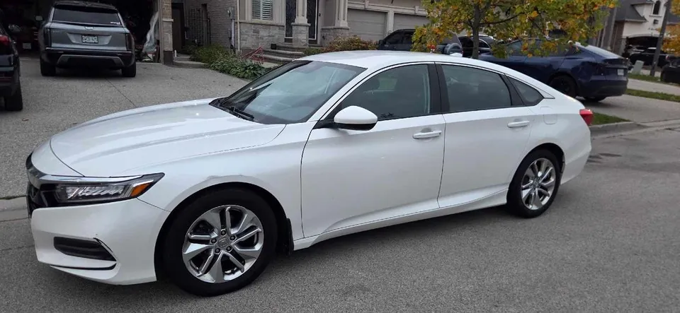 Honda Accord 2018 photo 3