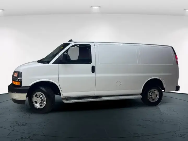 Chevrolet Express 2024 photo 5