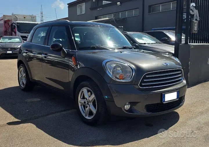 Mini Countryman 2011 photo 2