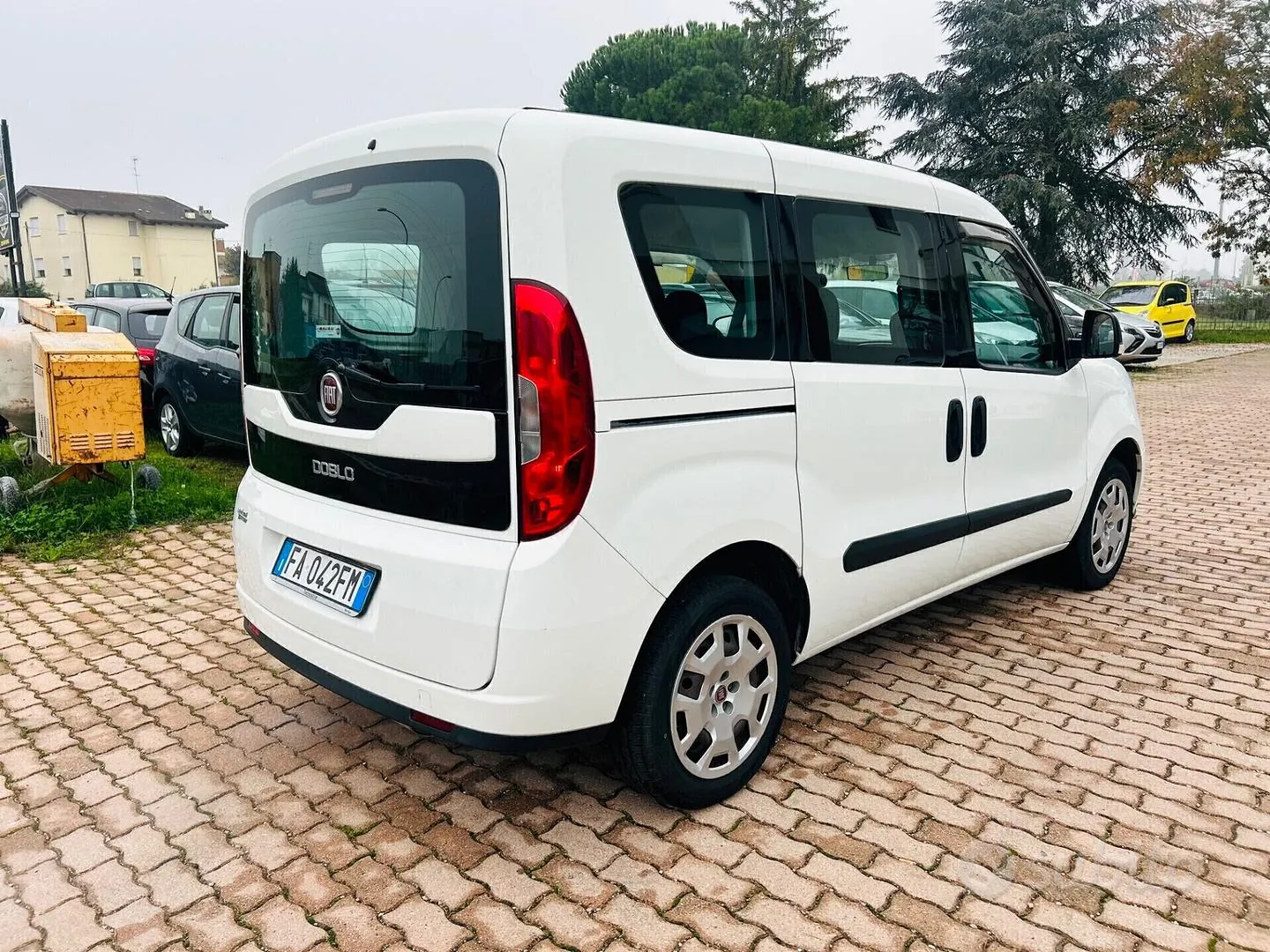 Fiat Doblo 2015 photo 5