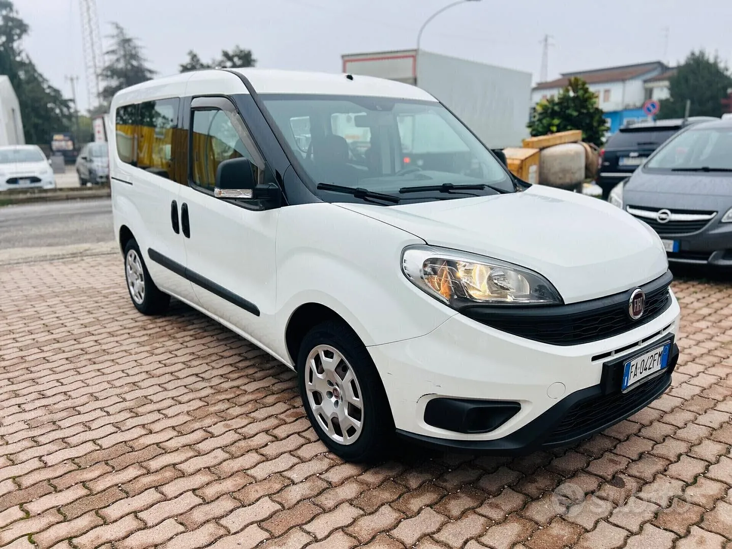 Fiat Doblo 2015 photo 3