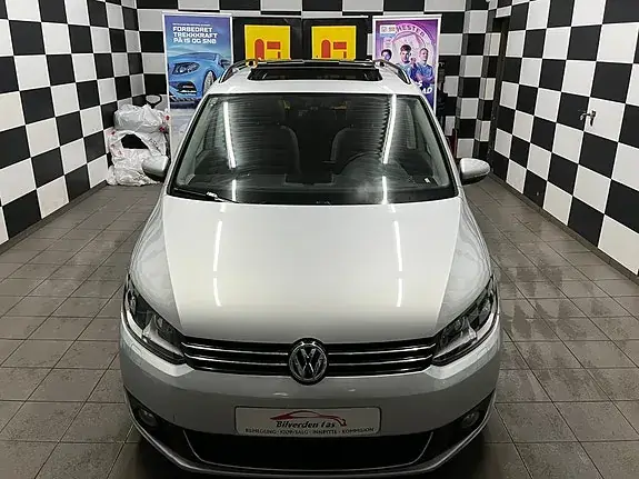Volkswagen Touran 2013 photo 4