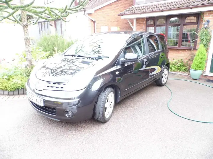 Nissan Note 2007 photo 2