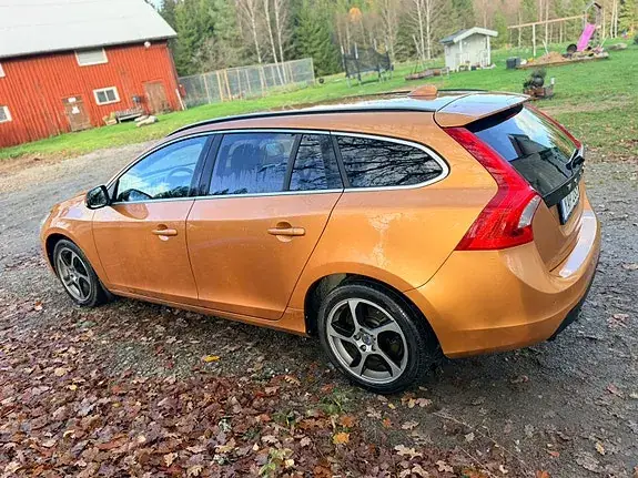 Volvo V60 2012 photo 3