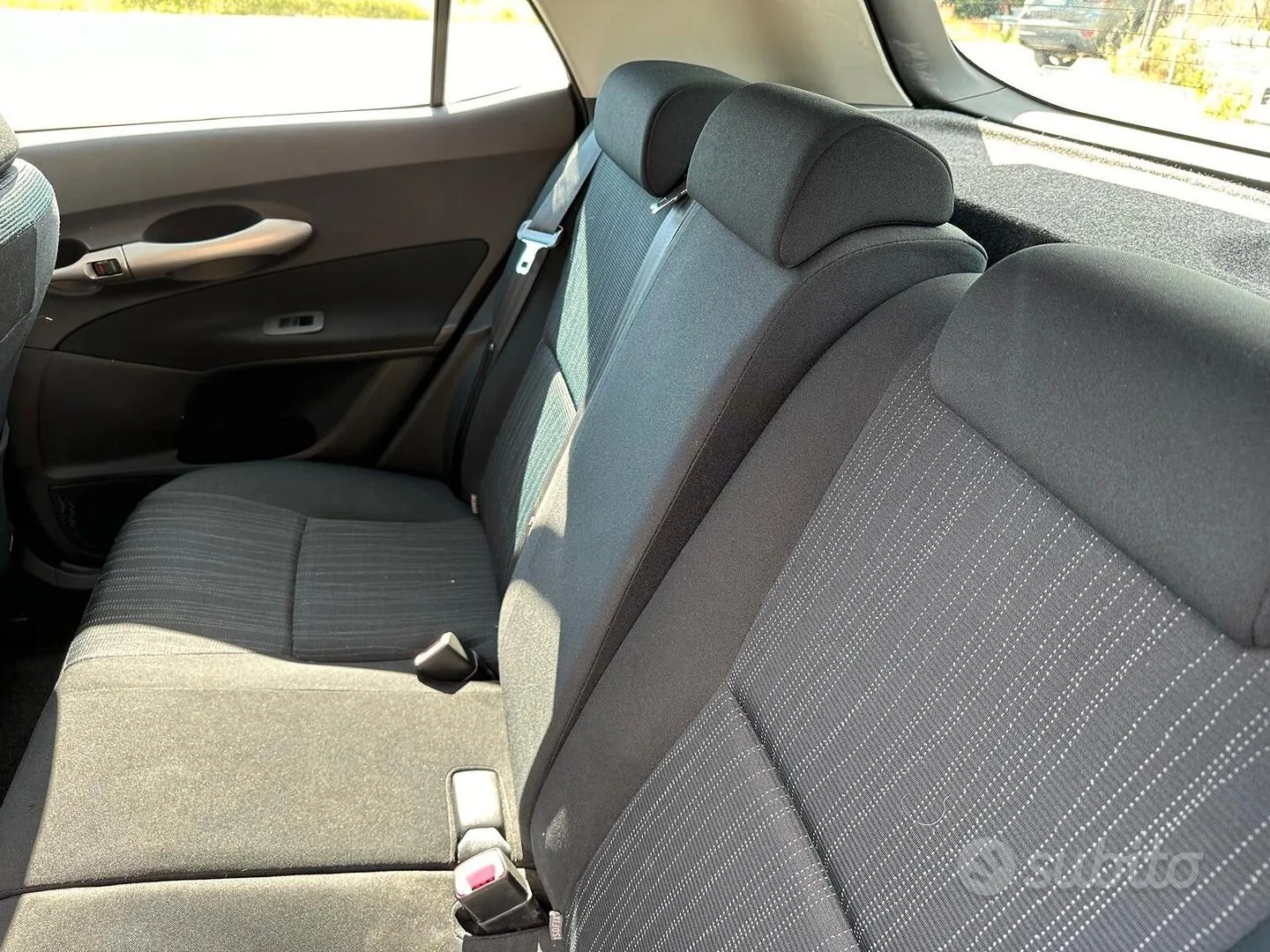 Toyota Auris 2007 photo 3