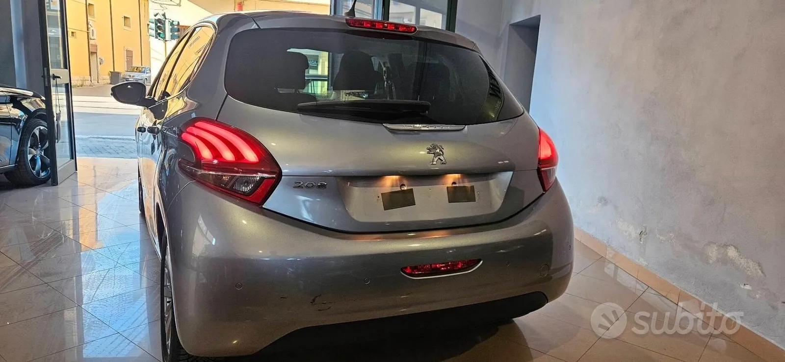Peugeot 208 2019 photo 4