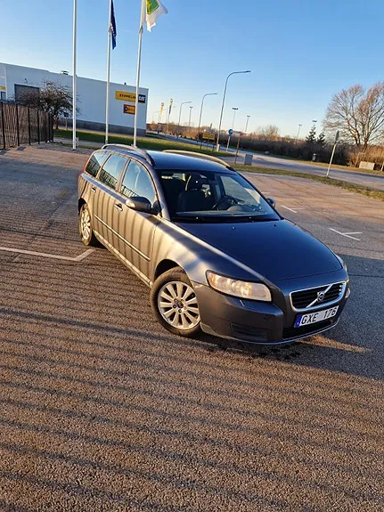 Volvo V50