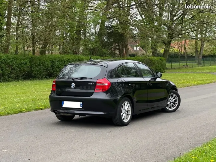 BMW Série 1 2011 photo 3