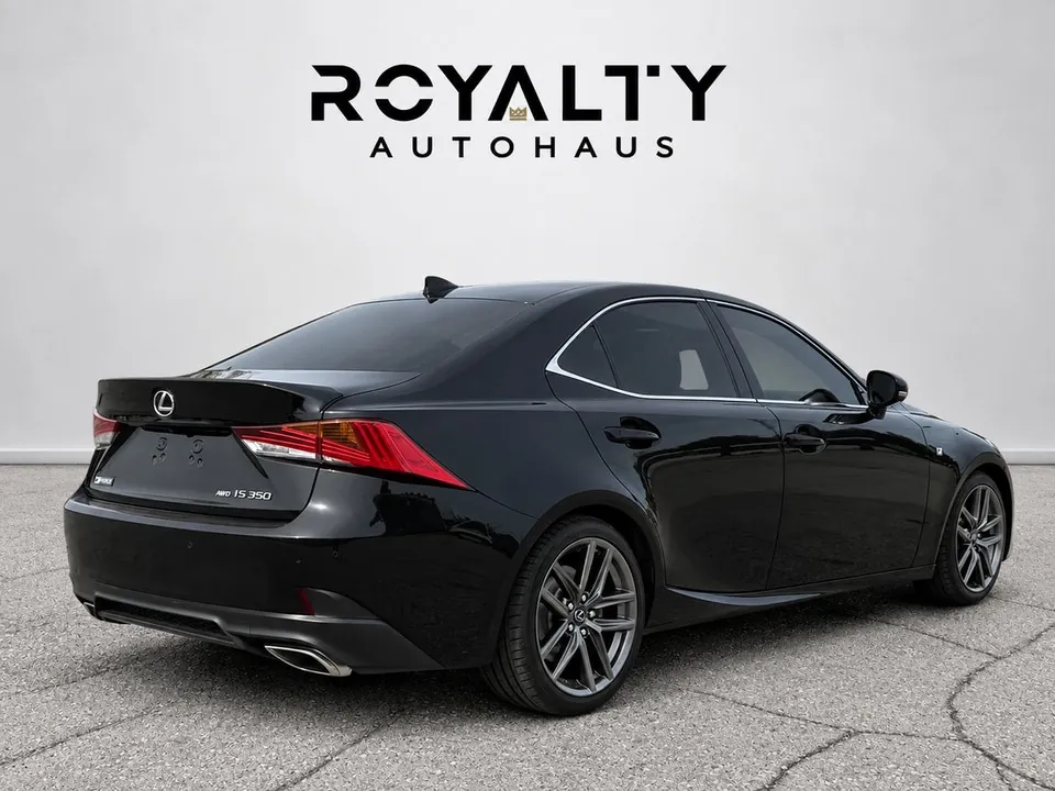 Lexus Is 350 2018 photo 3