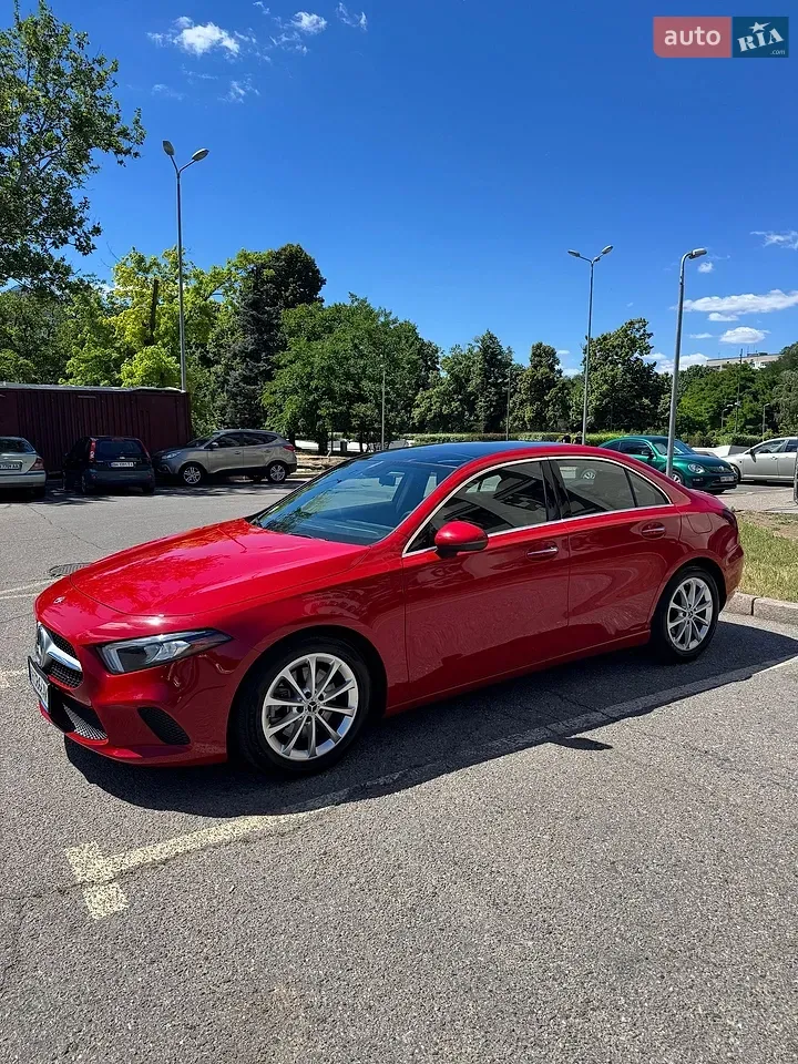 Mercedes-Benz A-Class 2019 photo 4