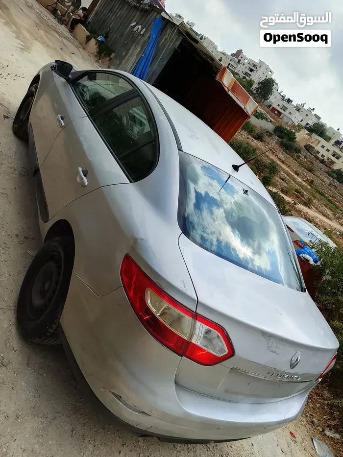 Renault Fluence 2012 photo 3