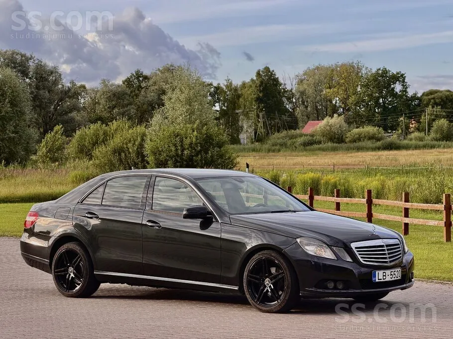 Mercedes-Benz E220 2009 photo 2