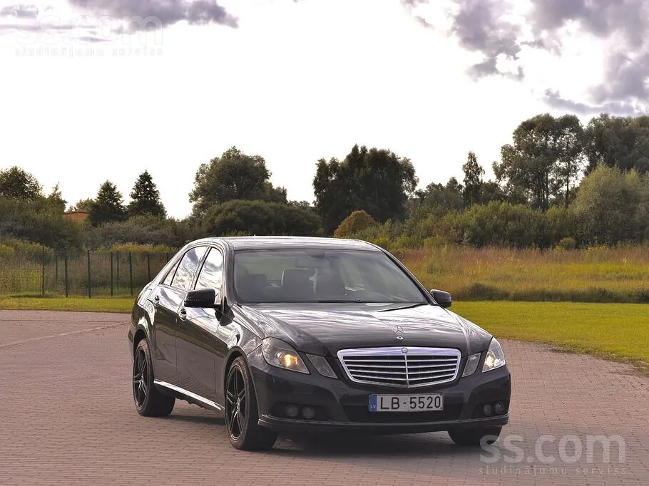 Mercedes-Benz E220