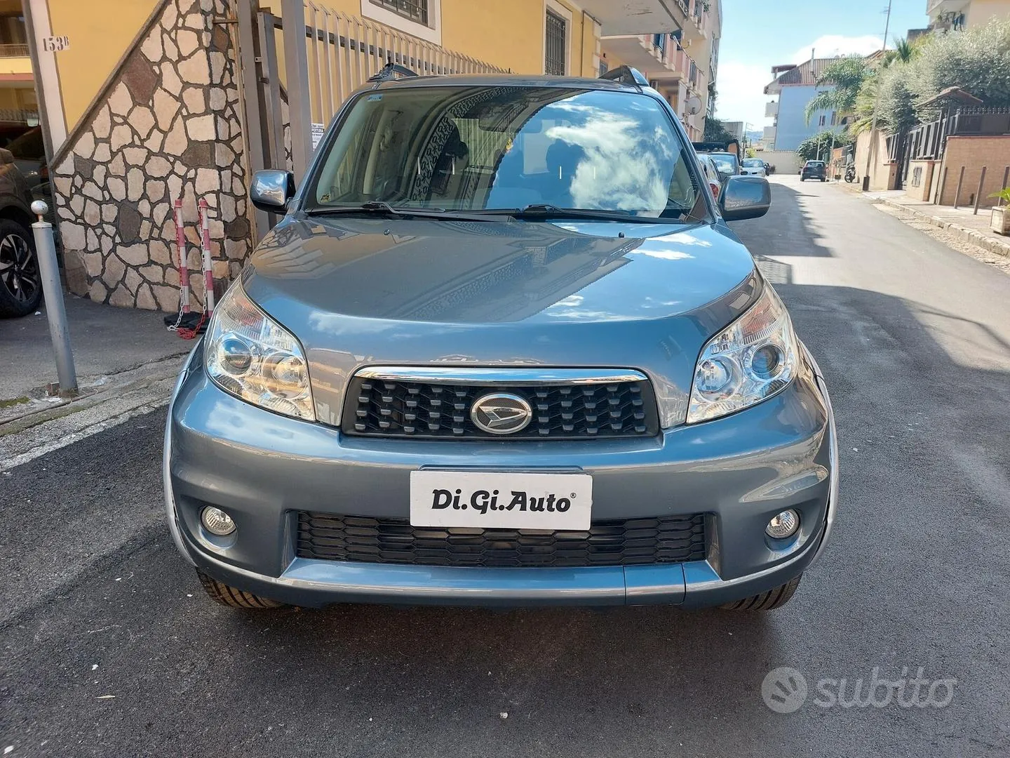 Daihatsu Terios 2010 photo 2