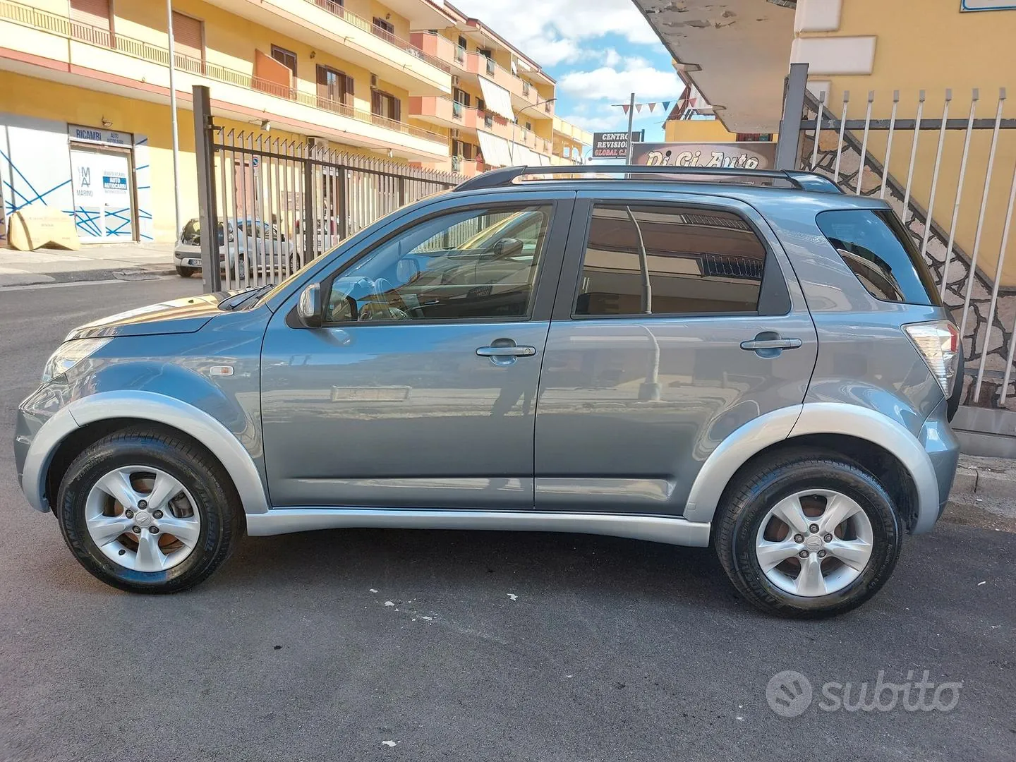 Daihatsu Terios 2010 photo 4