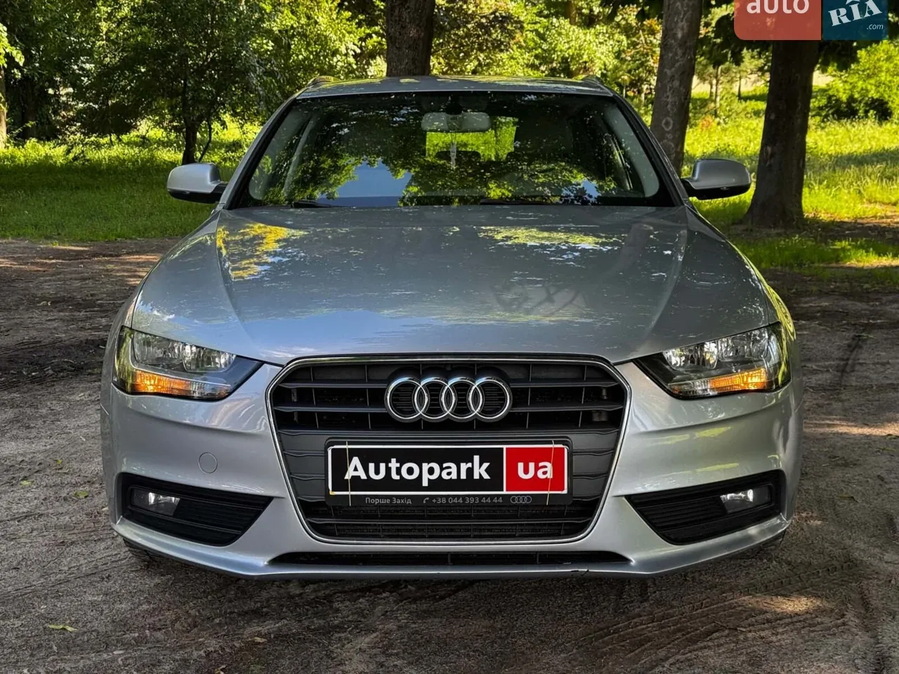 Audi A4 2014 photo 4