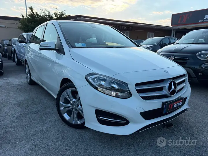 Mercedes-Benz B 180D 2015 photo 4
