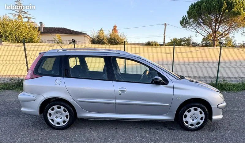 Peugeot 206 2006 photo 2