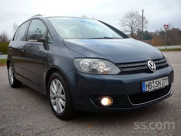 Volkswagen Golf Plus 2011 photo 2