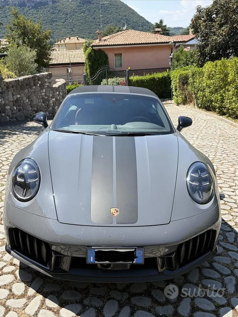 Porsche 911 2025 photo 3
