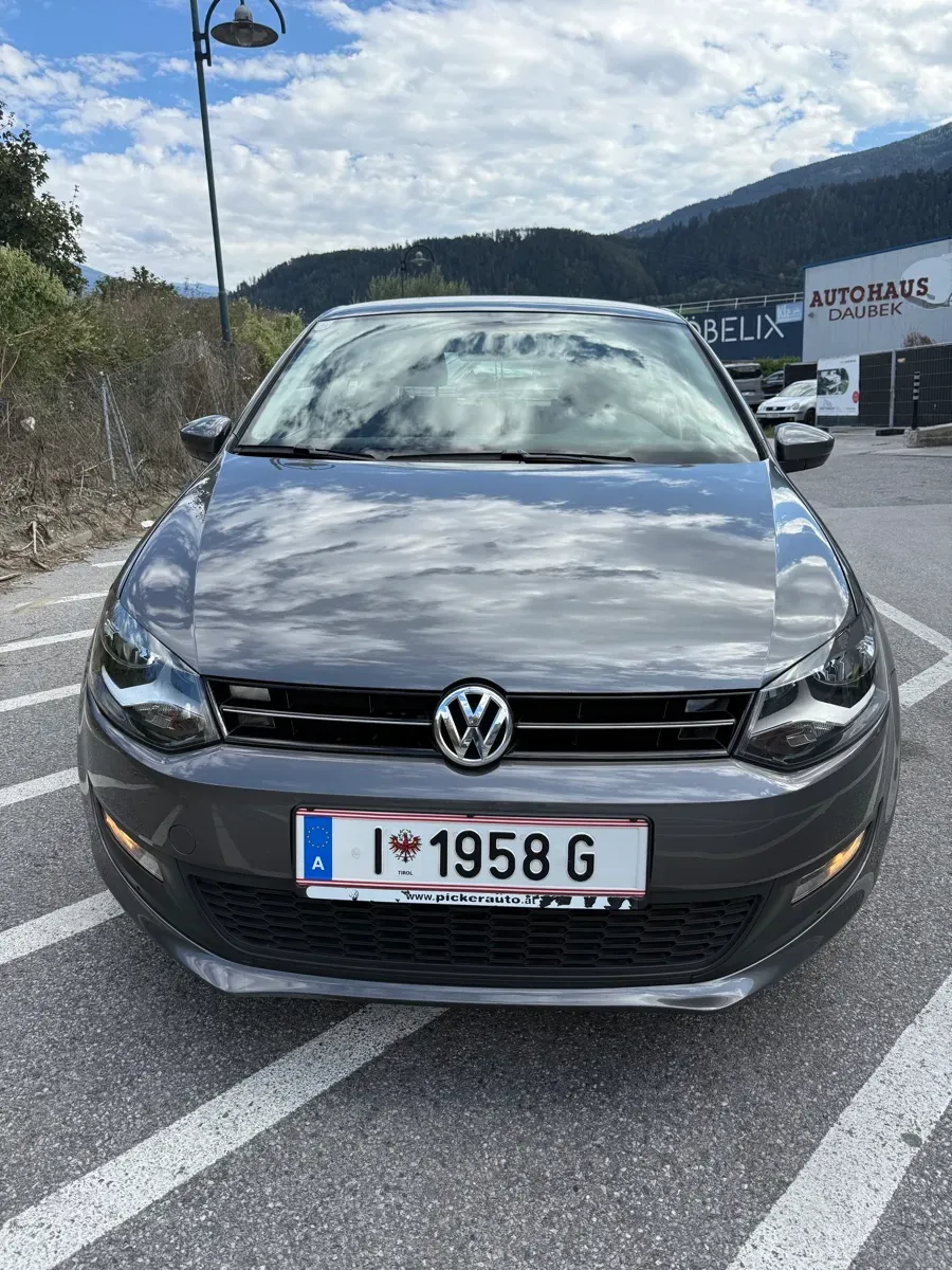 Volkswagen Polo 2011 photo 3