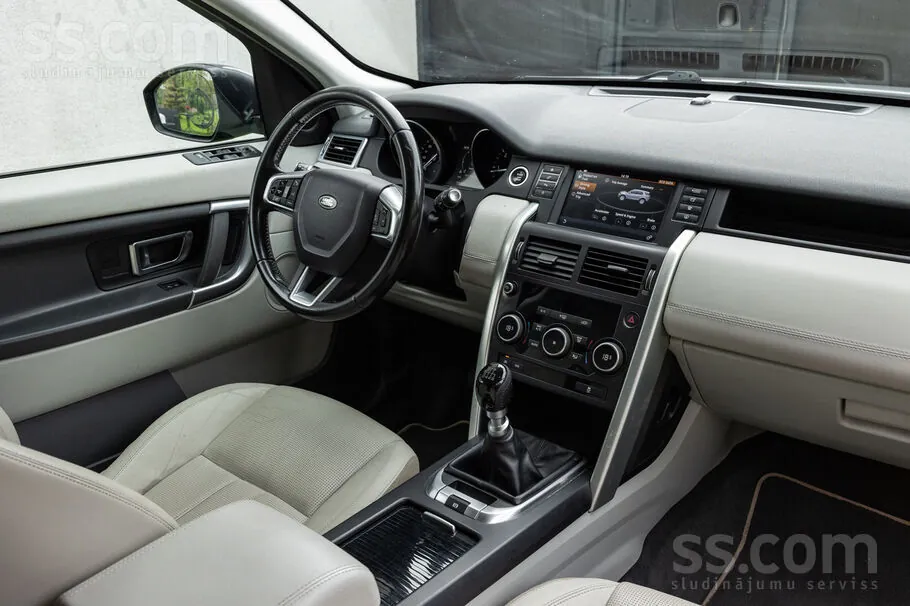 Land Rover Discovery Sport 2016 photo 5
