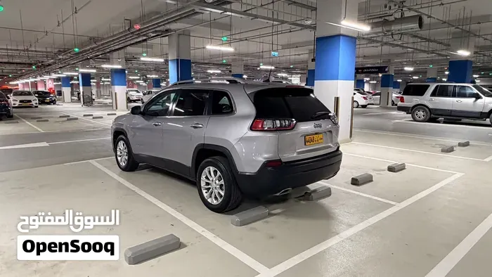 Jeep Cherokee 2019 photo 4