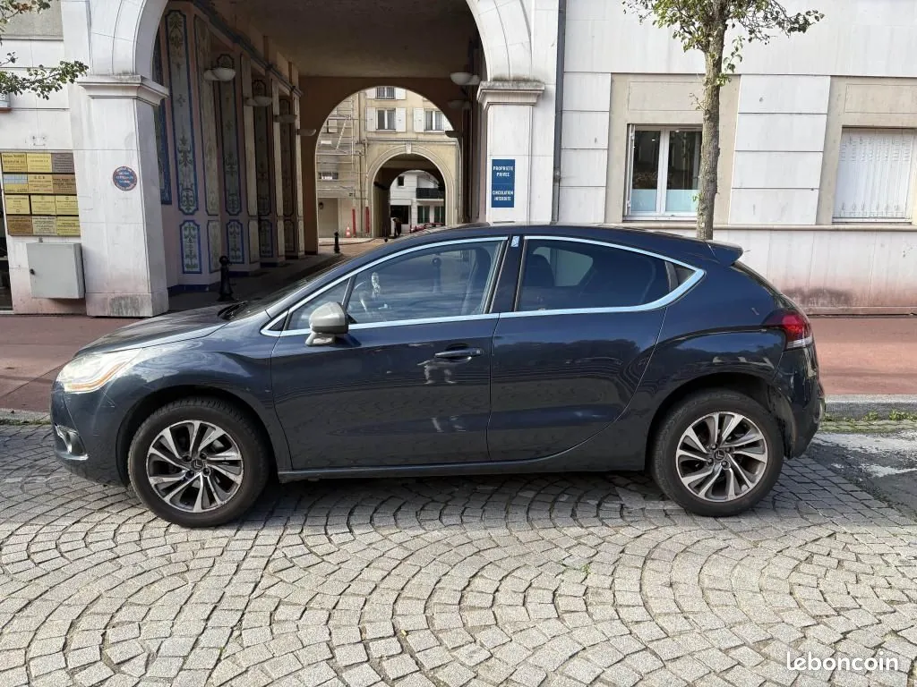 DS Automobiles Ds4 2012 photo 2
