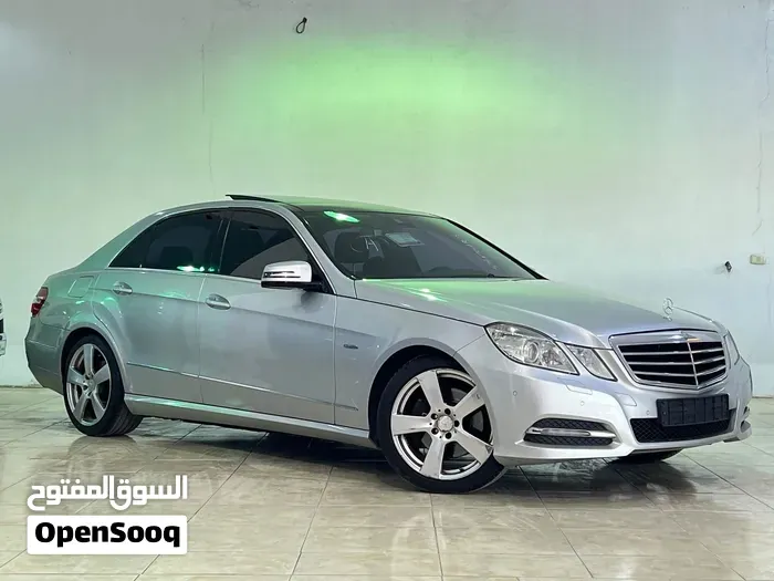 Mercedes-Benz E-Class 2013 photo 4