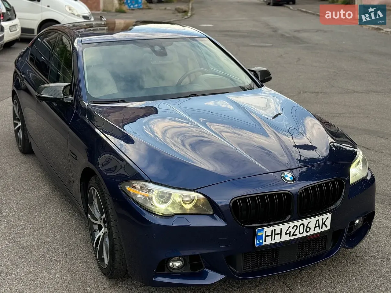BMW 5 Series 2015 photo 2
