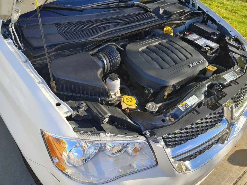 Dodge Grand Caravan 2016 photo 4