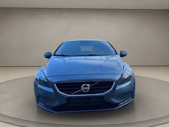 Volvo V40 2013 photo 2