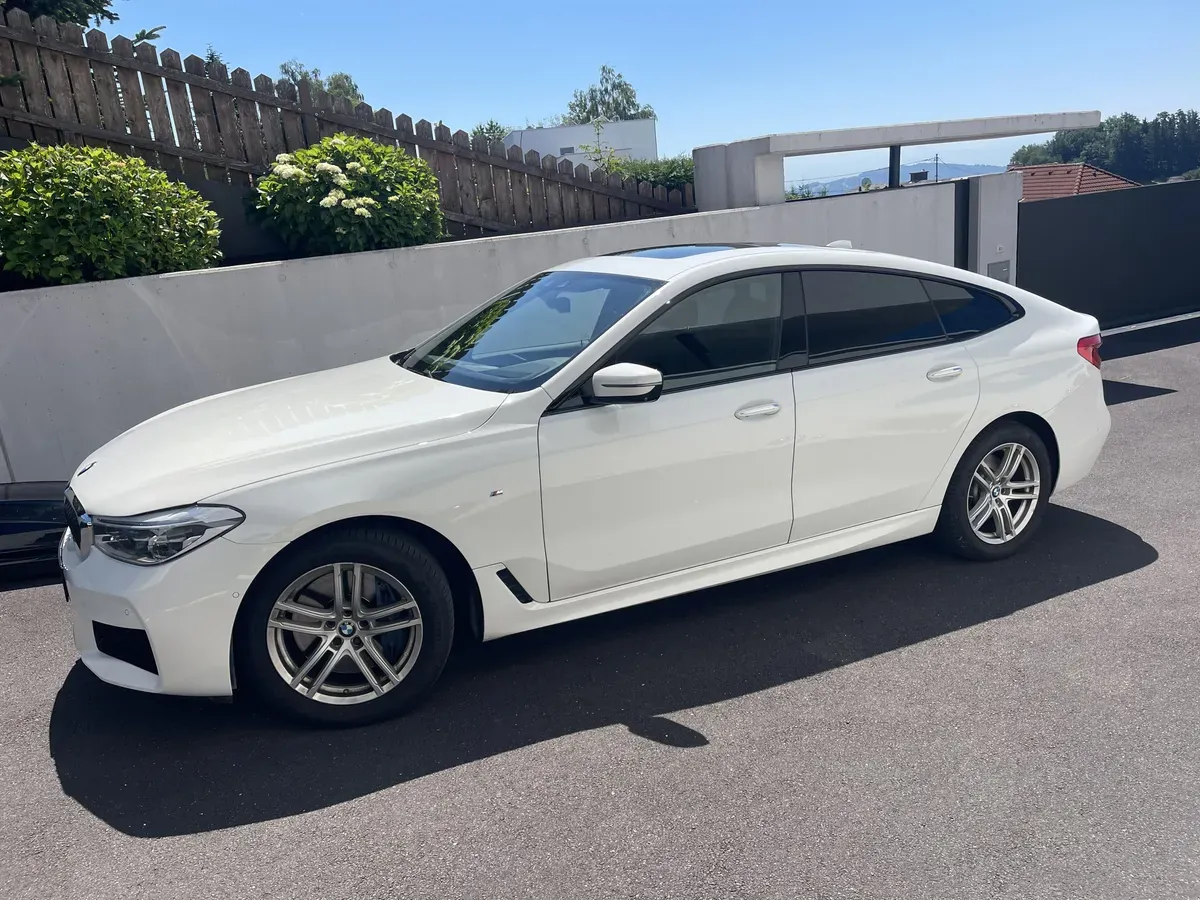 BMW 6 Series 2018 photo 2