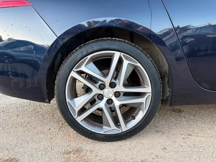 Peugeot 308 2014 photo 5