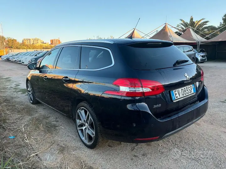 Peugeot 308 2014 photo 3