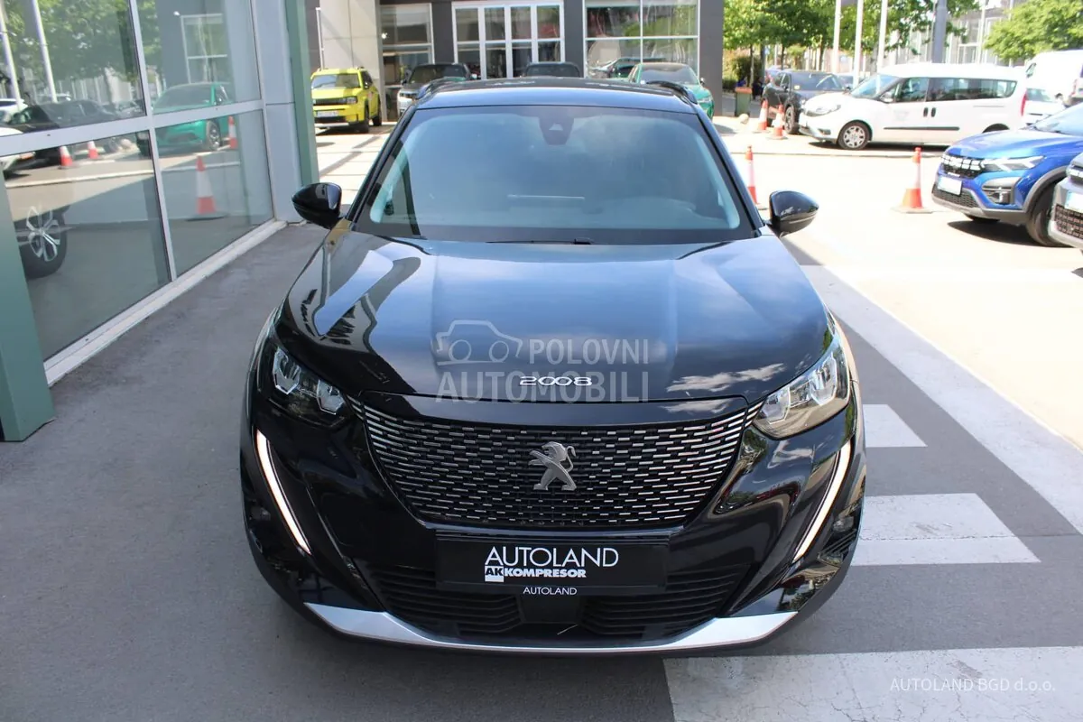 Peugeot 2008 2021 photo 2